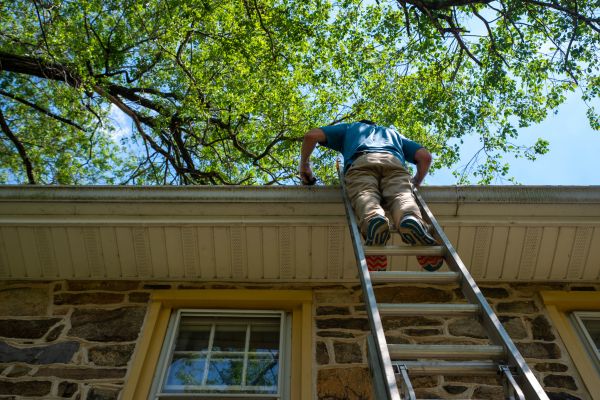 Industrial Gutter Cleaning in Virginia Beach